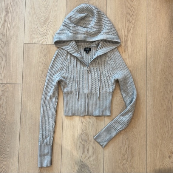 Beverly and beck matching knit hoodie and top - Picture 5 of 6